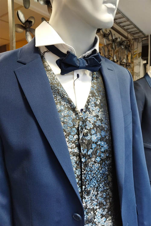 costume mariage brest landivisiau HOMS ET GARS costumes bleu , gilet et noeud papillon assortis